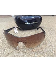 Victoria's Secret supermodel smoke brown sun-glasses