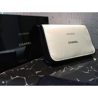 chanel les beiges pouch